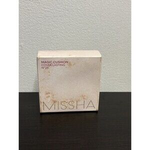 MISSHA Magic Cushion Cover Lasting SPF50+/PA+++ No.23 Natural Beige. Foundation